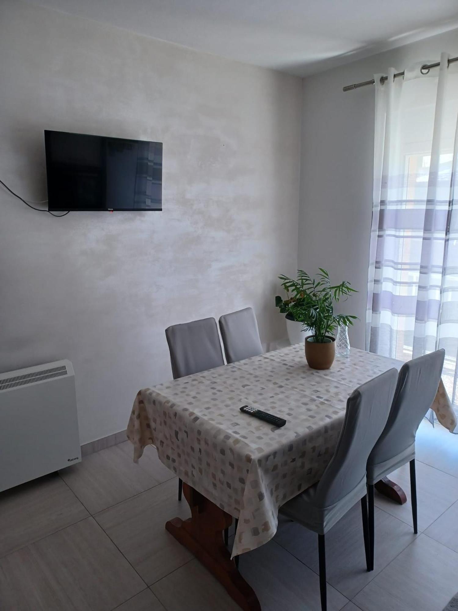 Studio Apartman Marija Trogir Exterior photo